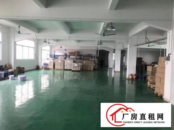 
		龙岗龙西靠近北通道边豪华精装修580平厂房出租
	