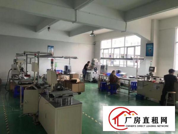 
		龙岗龙西靠近北通道边豪华精装修580平厂房出租
	
