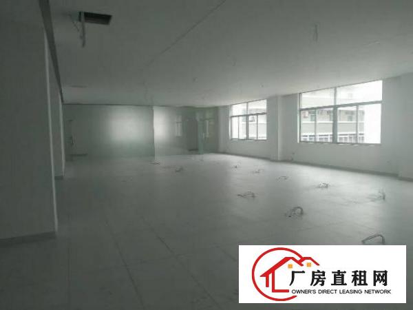 
		龙岗中心城原房东独院厂房出租4800平可分租
	