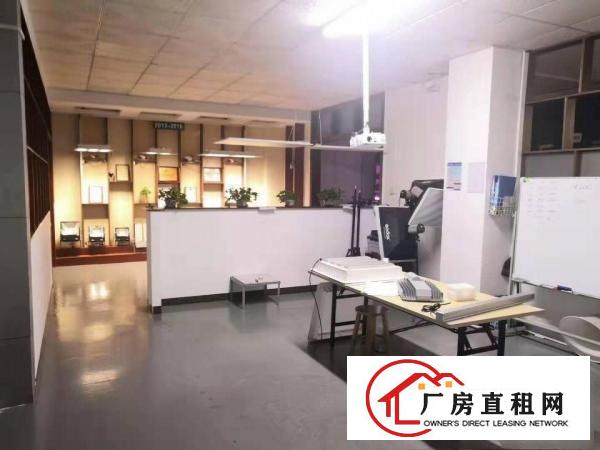 
		龙岗14元楼上1200平带装修厂房出租可分租水电齐全可办环评
	