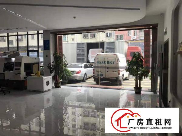 
		地铁口独栋办公楼13层3600平方出租可分租
	