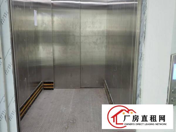 
		龙岗爱联高新园区独栋3780平米厂房出租原房东红本物业
	