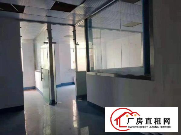 
		龙岗宝龙联合工业区新出独院标准厂房5600出租
	