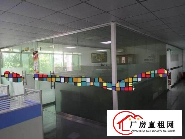 
		龙岗嶂背经典小独院3600平厂房出租可分租有装修
	
