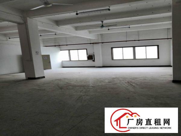 
		工业园分租带电梯手续齐全
	