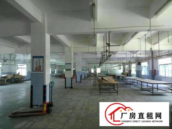
		出租龙岗区龙岗南约独门独院三层厂房7200平方
	
