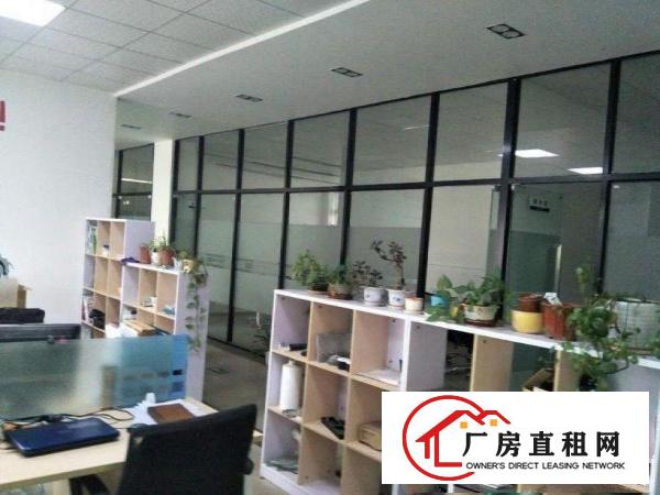
		天汇大厦旁带装修厂房100~1850平方厂房招租
	
