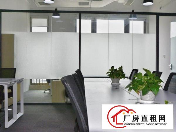 
		业主直租龙岗南岭村创意办公室，费用全包，创业者费用低廉
	