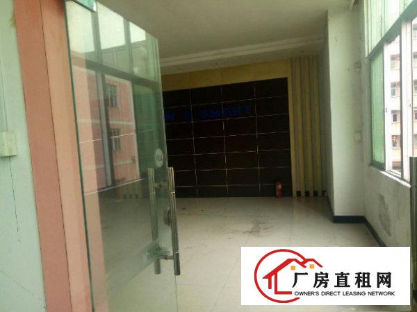 
		龙岗区同乐新出经典小独院厂房2000平出租
	