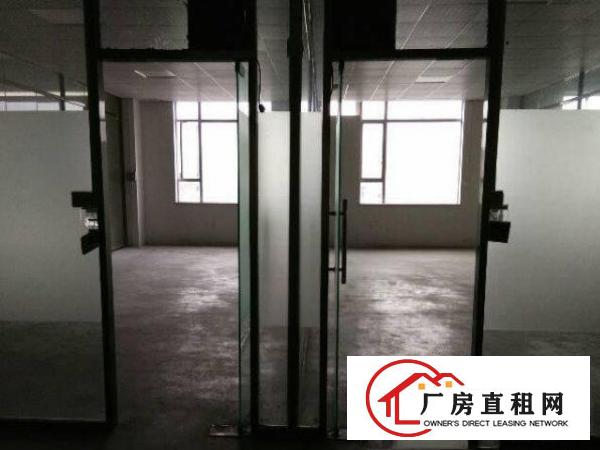 
		出租龙岗区爱联新出独院厂房4800整租或分租
	