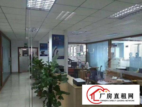 
		同乐工业区带红本楼上940平精装厂房出租
	
