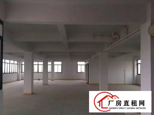 
		龙岗区嶂背新出原房东独院标准三层厂房3300平出租
	