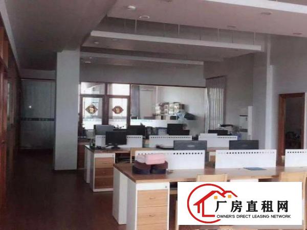 
		工业区三楼整层1250平米出租500平分租
	