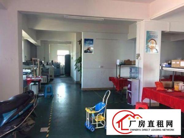 
		出租龙岗区南联新出标准三楼厂房800平米出租
	
