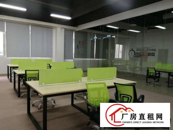 
		出租龙岗区龙岗新出3楼430平方装修厂房水电齐全
	