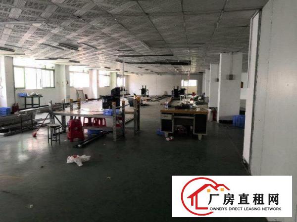 
		龙岗区新生村一楼980平方标准厂房出租
	