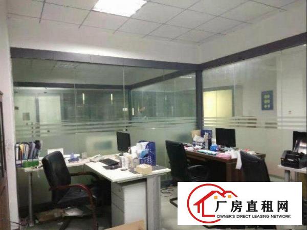 
		原房东出租嶂背工业区1楼668平厂房出租，带精装修
	