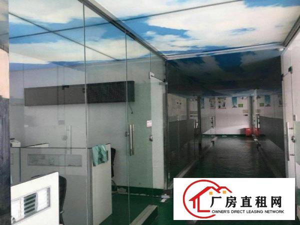 
		出租龙岗区五联一楼水电齐全带装修厂房930平
	