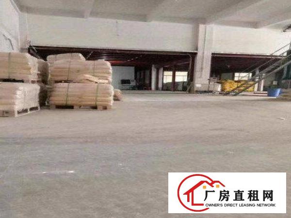 
		龙岗标准二楼1350平厂房，双电梯电大形象好出租
	