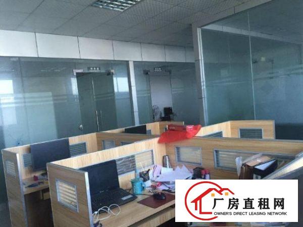 
		出租龙岗区浪背2楼3000平方米，交通便利
	