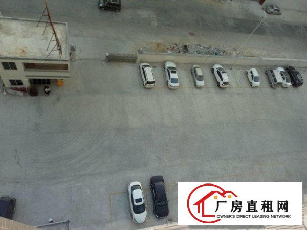 
		龙岗区同乐一楼550平，7米高厂房出租
	