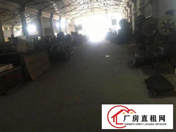 
		龙岗单一层独门独院3680方厂房600平起出租配电180
	