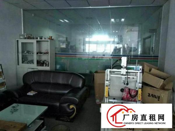 
		龙岗区同乐一楼900平米，带装修厂房出租
	