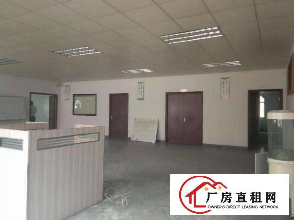 
		出租龙岗区宝龙新出标准厂房一楼300平米出租
	