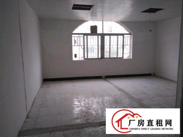 
		龙岗同乐办公楼800平米大小分租有装修
	