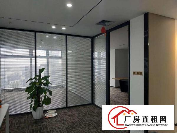 
		龙华大浪龙大高速口旁2000平方，带装修
	
