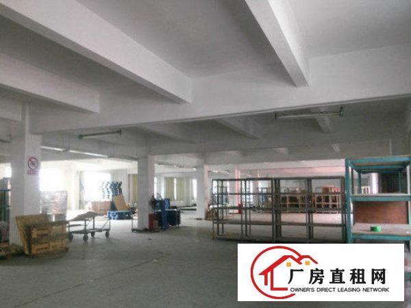 
		出租龙岗区五联标准一楼厂房800平方
	