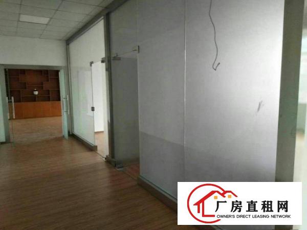 
		龙岗同乐吓坑新出厂房3楼1200平送精装修招租
	