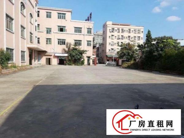 
		坪山中心新出一楼600平办公研发厂房出租，28元平
	