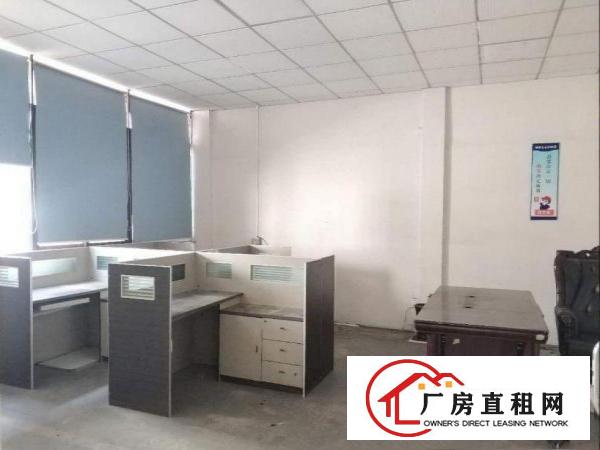 
		出租龙岗区中心城工业区新出一楼300平，带办公室，水电到位
	