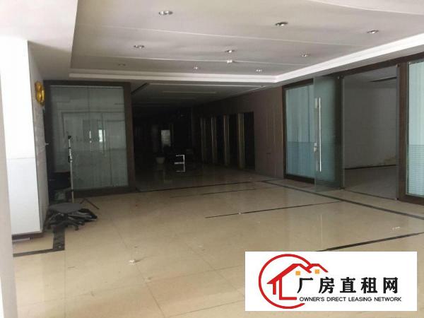 
		龙岗宝龙工业区新出原房东二楼带装修厂房整层2000平出租
	