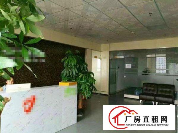 
		龙岗区爱联标准一楼厂房2000平米带牛角招租
	