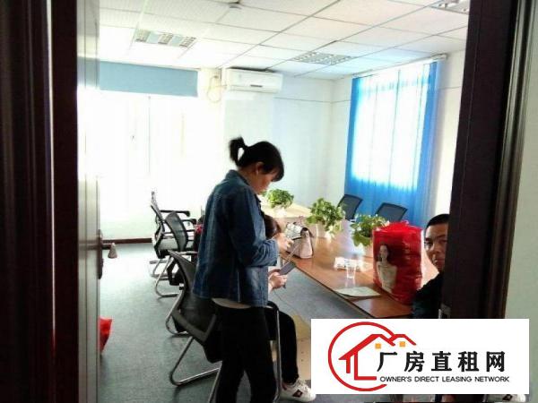 
		龙岗区龙岗360平标准楼上厂房精装修无尘车间出租
	