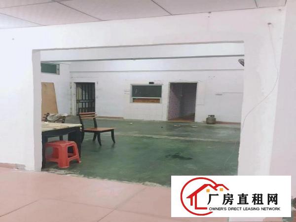 
		出租龙岗区龙岗爱联附近250平方办公室出租带精装修
	