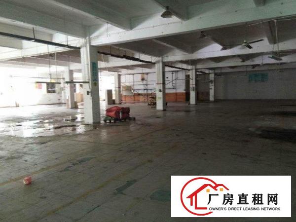 
		龙岗双龙地铁站旁一楼厂房980平出租可办环评带装修
	