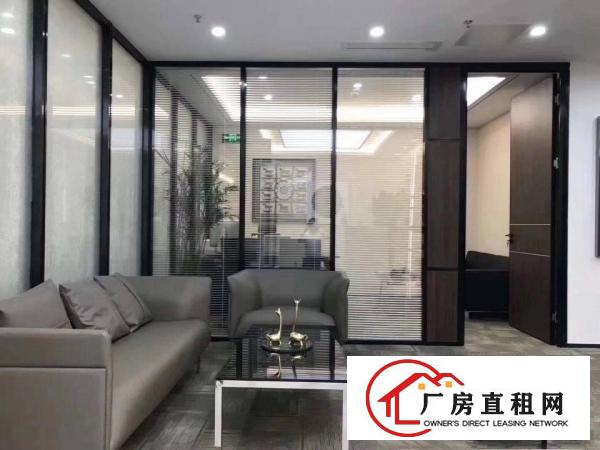 
		龙岗高端写字楼带豪华装修低价出租
	