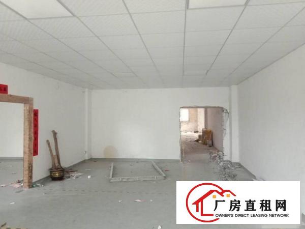 
		龙岗同乐楼上标准厂房1350平出租大小分租
	