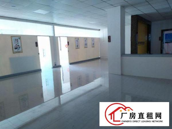 
		龙岗南联地铁口原房东420平精装办公室出租
	