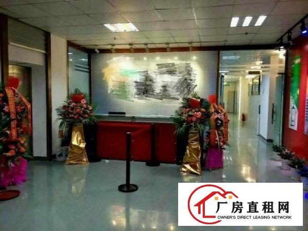 
		宝龙高新产业园原房东厂房楼上带装修1560平方招租！
	