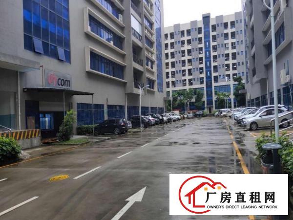 
		龙岗宝龙工业区原房东厂房二楼1300平方出租，有红本可分租
	