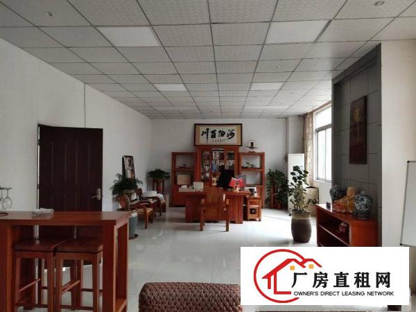 
		龙岗南联楼上豪华装修展厅厂房1200平大小分租价格美丽
	