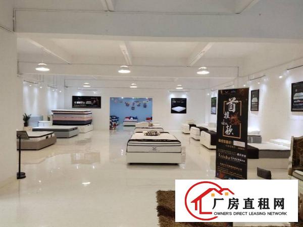 
		龙岗南联楼上豪华装修展厅厂房1200平大小分租价格美丽
	