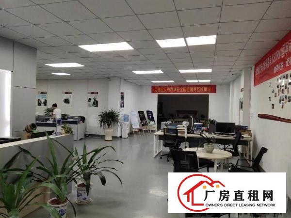 
		龙岗南联楼上豪华装修展厅厂房1200平大小分租价格美丽
	