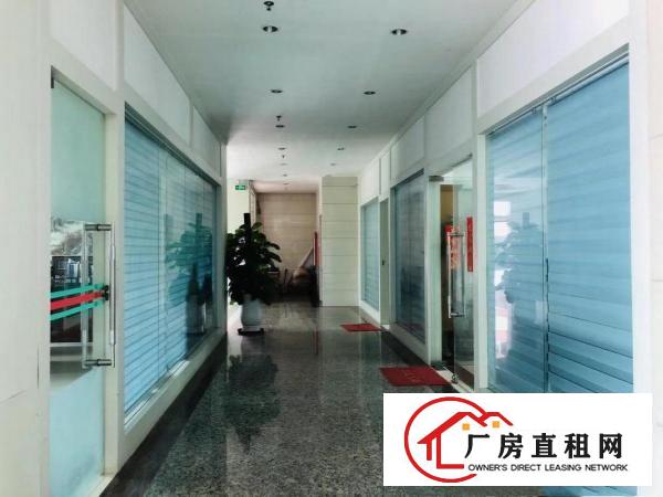 
		龙岗同乐1200平方一楼红本厂房出租带办公室装修水电齐全
	