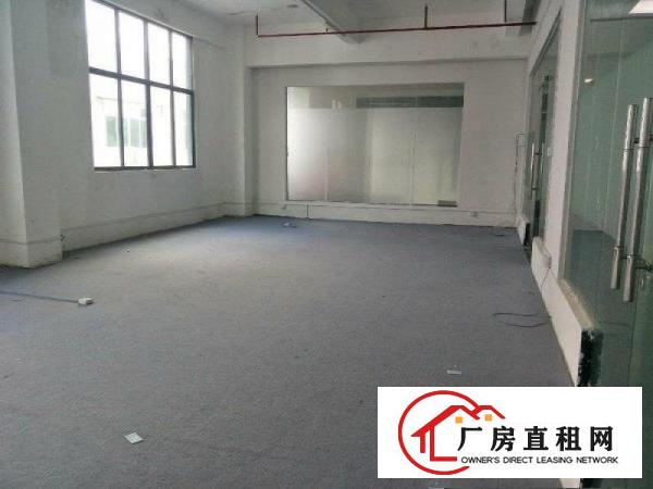
		龙岗南联厂房仓库80到2400平火爆招租22元起大小可分租
	
