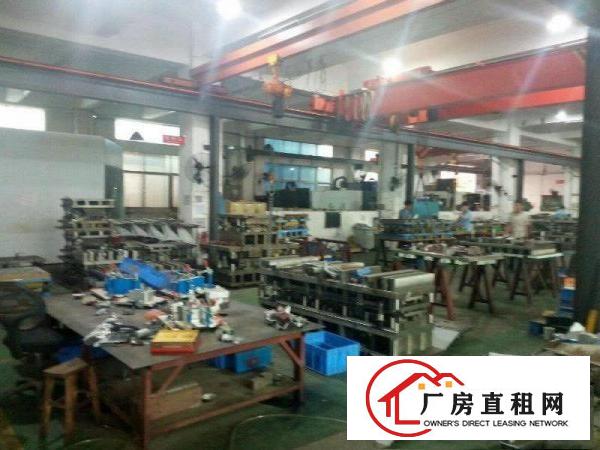 
		龙岗爱南路边5.5米高1楼厂房出租1860平带5吨招租！
	